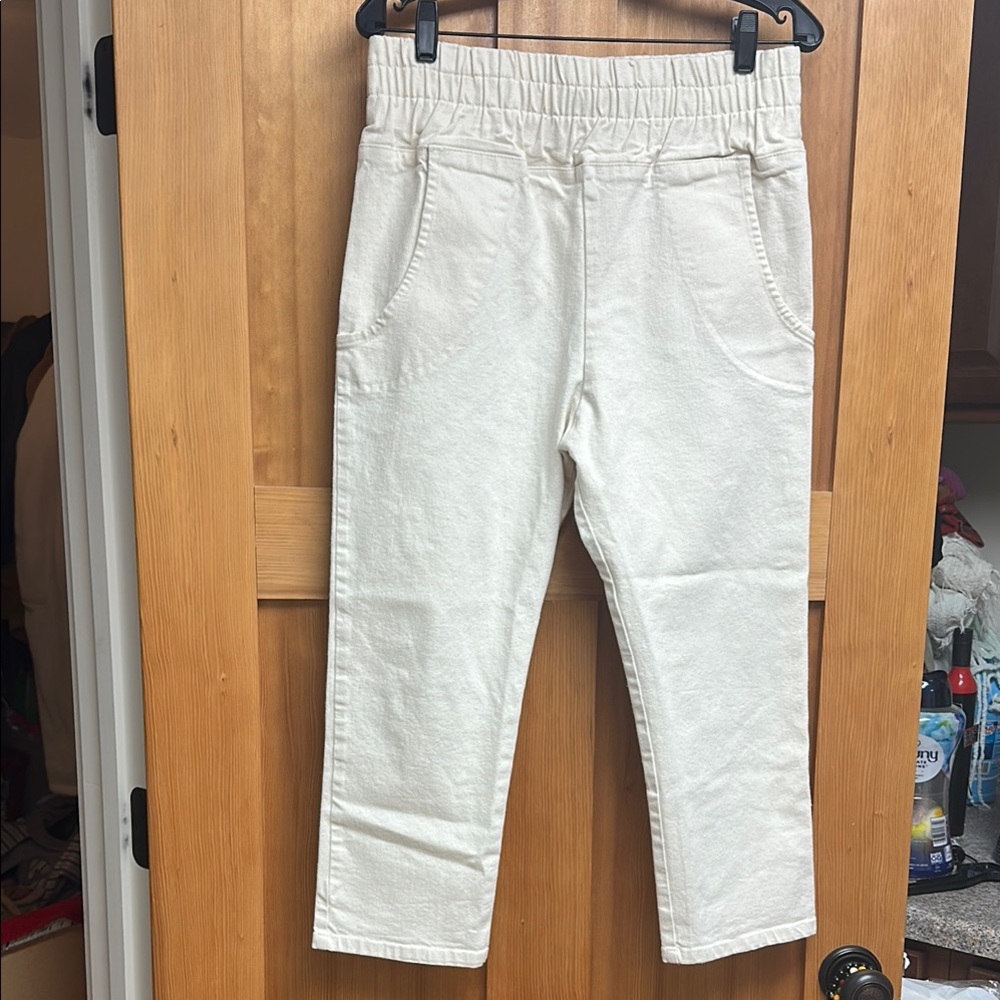 Brand is Amae SF Bought at Neve Hawk Longway California women’s pant size M